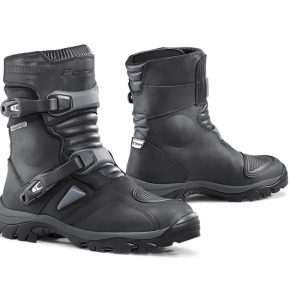 adv low black